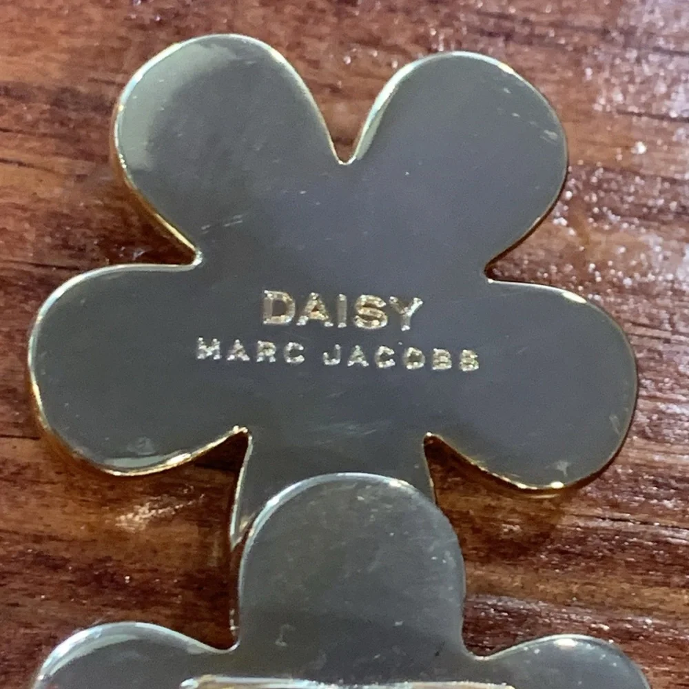 Limited-Edition 2007 Marc Jacobs “Daisy” Statement Perfume Ring - Picture 13 of 17